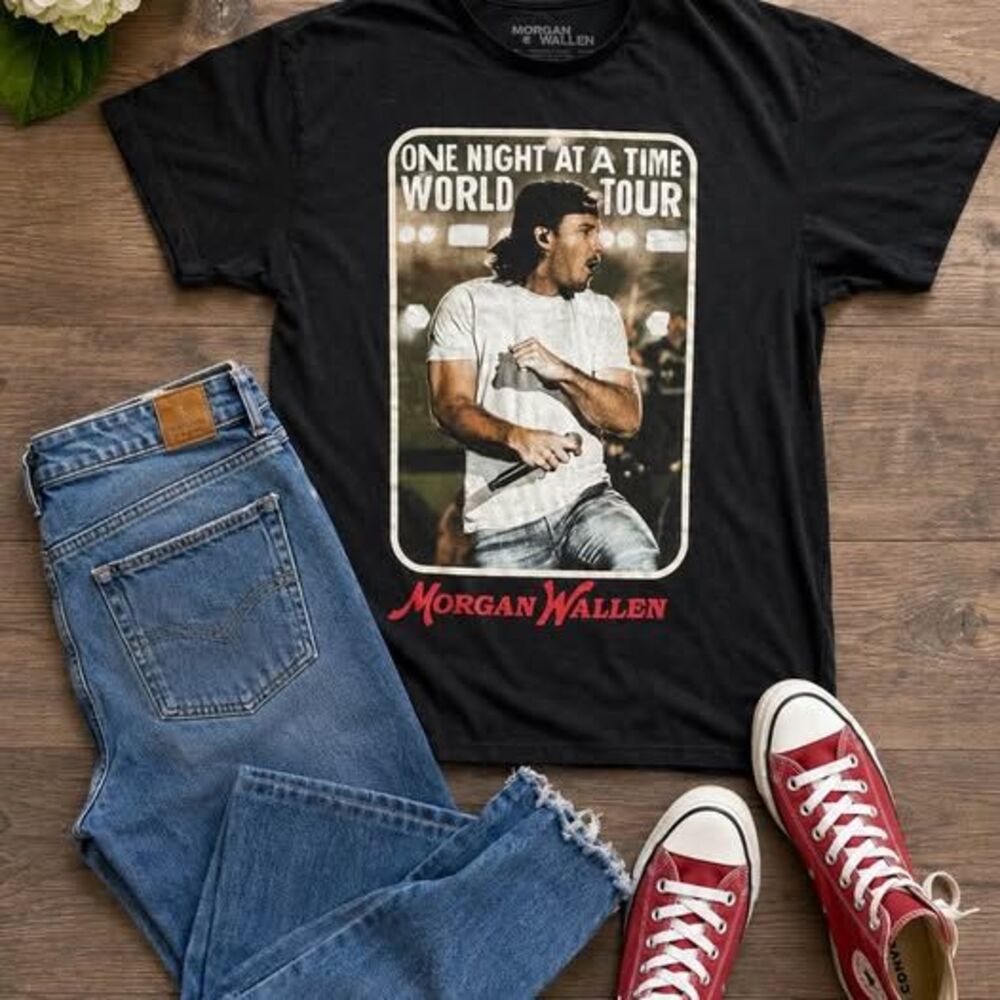 Morgan Wallen One Night at a Time World Tour Graphic T-Shirt – Size Large